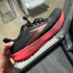 women’s size 6.5 running shoes, brooks